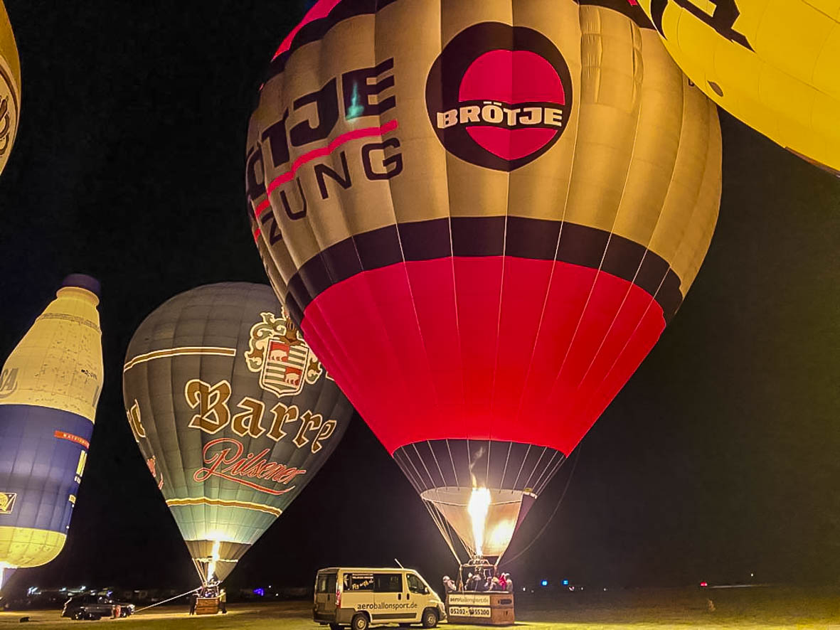 hot-air-balloon meeting #glowforpeace Oerlinghausen